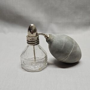 Vintage Old St. Regis Atomizer No. 75